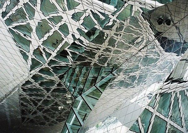 Delugan Meissl Associated Architects / Porsche Museum, Stuttgart, Německo / III