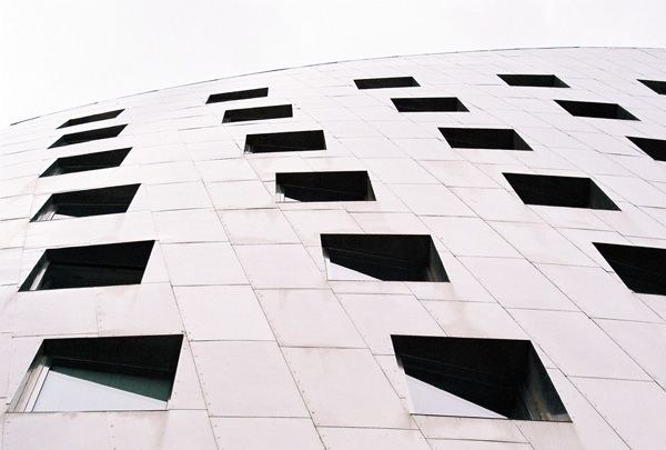 Frank Owen Gehry / Věž Gehry, Hannover, Německo / IV