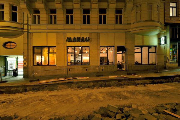 BLAU / SKØG Urban Hub / fotodokumentace kavárny - baru / Brno / 2015 / VIII