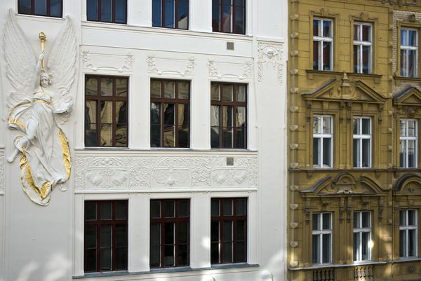 PRIVILEG - reconstruction of monuments and historical buildings / Jaselská street no. 9, Brno / 2015 / V