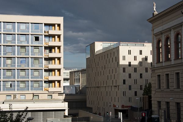 architekti Hrůša a spol., Ateliér Brno s.r.o. / parkovací dům Domini Park / Brno / III