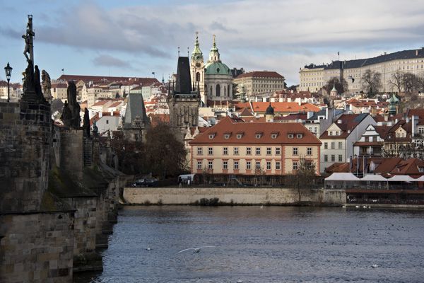PRIVILEG - reconstruction of monuments and historical buildings / Facade / Na Kampě street no. 11, Prague / 2016 / I