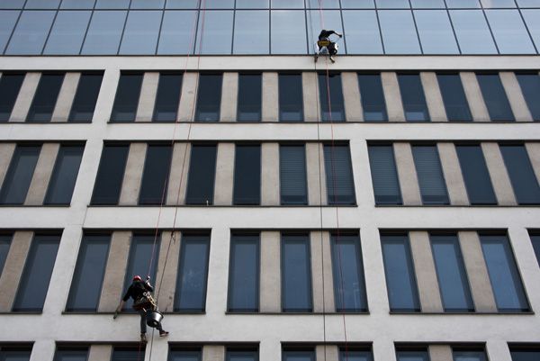 Hofmannservis / Trinity Office Center / window cleaning by climbing / XIX