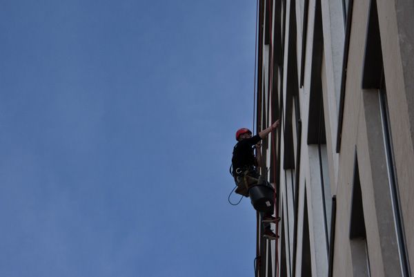 Hofmannservis / Trinity Office Center / window cleaning by climbing / XVI