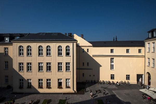 PRIVILEG - reconstruction of monuments and historical buildings / Facades - Palacký University Olomouc / Křížkovského street no. 10, Olomouc / 2018 / III