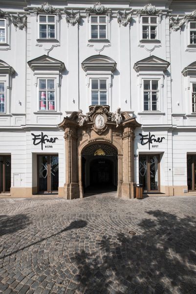 PRIVILEG - rekonstrukce památek a historických budov / Facade / Zelný trh no.10, Brno / 2019 / V