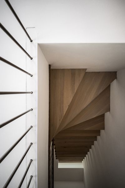 vlastní projekty / schodiště a terasa mezonetového bytu / Brno / 2018 / VII