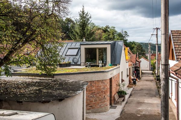KAMKAB!NET / photographic documentation of family house in former worker colony / Brno / 2020 / VI