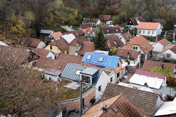 KAMKAB!NET / photographic documentation of family house in former worker colony / Brno / 2020 / I