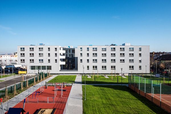 Rudiš-Rudiš architektonická kancelář / dům se sociálními byty a knihovnou / Brno / 2021 / IX