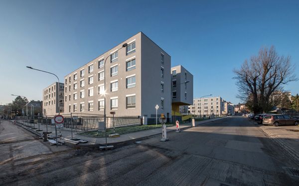 Rudiš-Rudiš architektonická kancelář / dům se sociálními byty a knihovnou / Brno / 2021 / III