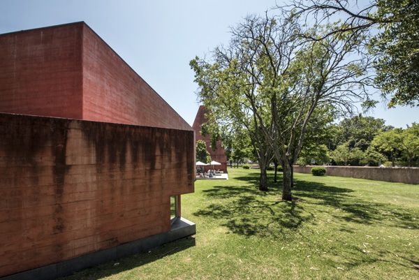 Eduardo Souto de Moura / Casa das Histórias Paula Rego, Cascais, Portugal / XIV