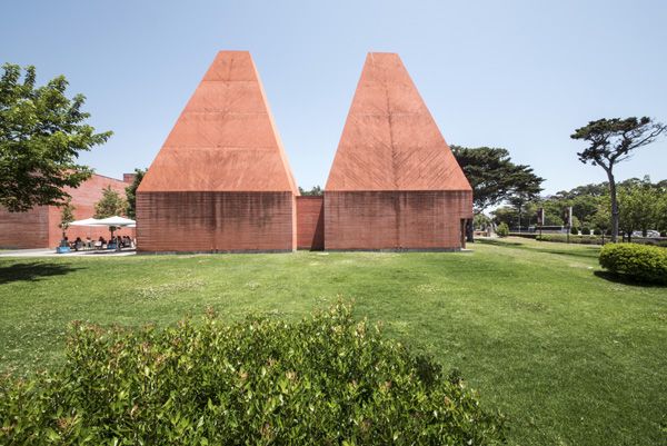 Eduardo Souto de Moura / Casa das Histórias Paula Rego, Cascais, Portugalsko / II