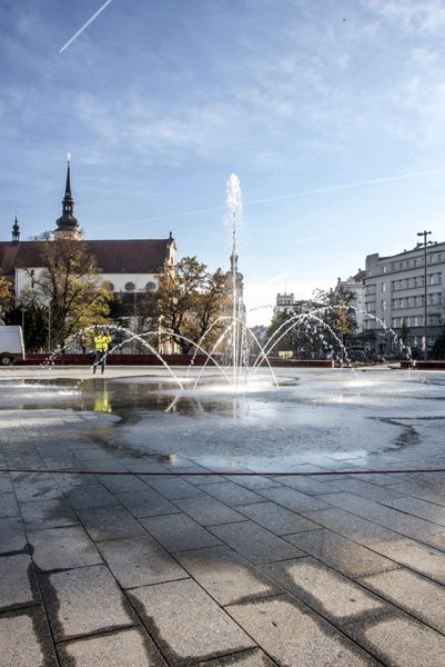 Consequence forma / rekonstrukce parku / fotodokumentace procesu realizace / Moravské nám., Brno / 2022-23 / CXXXV
