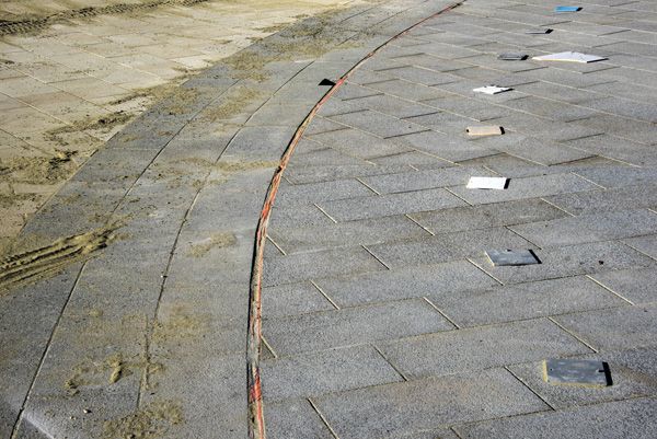 Consequence forma / rekonstrukce parku / fotodokumentace procesu realizace / Moravské nám., Brno / 2022-23 / XIX