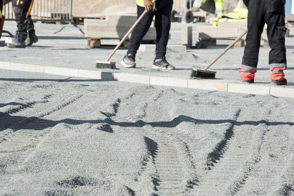 Consequence forma / rekonstrukce parku / fotodokumentace procesu realizace / Moravské nám., Brno / 2022-23 / XII