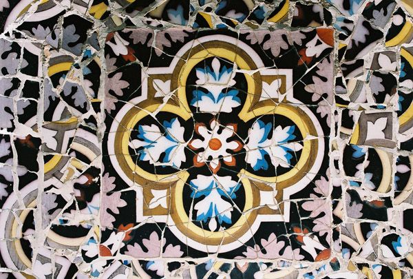 Antoni Gaudí / Park Güell, Barcelona , Španělsko / mosaic / III