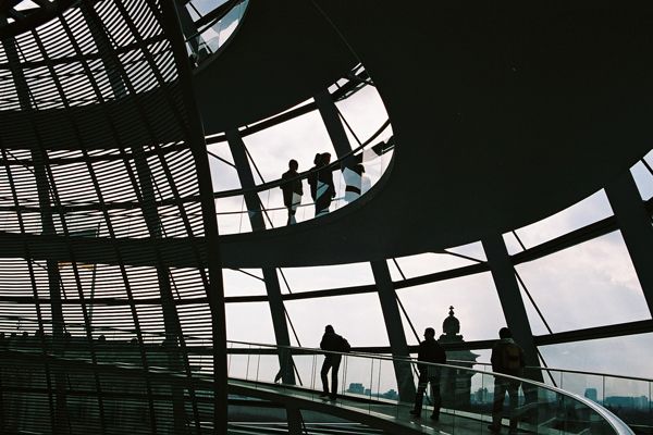 Lord Norman Foster / Dome of Parliament, Berlin, Germany / I