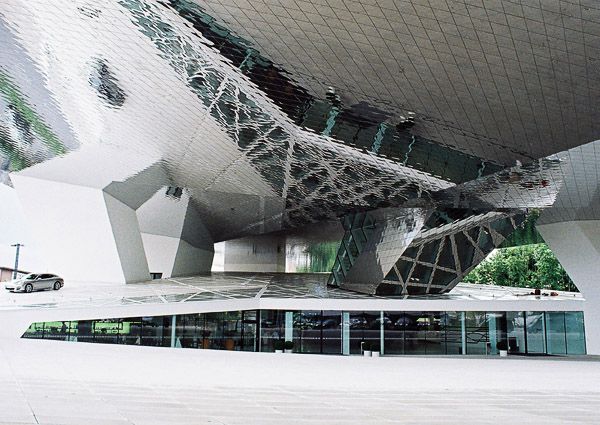 Delugan Meissl Associated Architects / Porsche Museum, Stuttgart, Germany / I