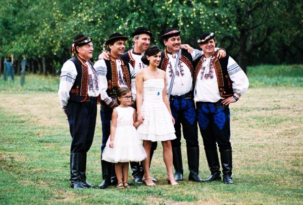weddings / Holí / II
