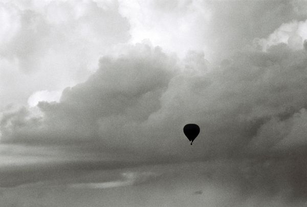 flying blots on the sky / III