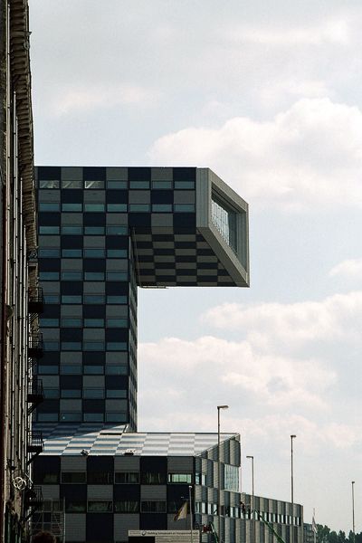 ROTERDAM / NETHERLANDS / XI