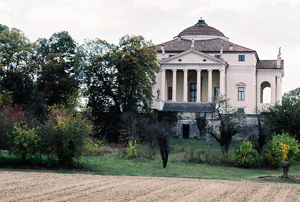 VICENZA / ITÁLIE / I
