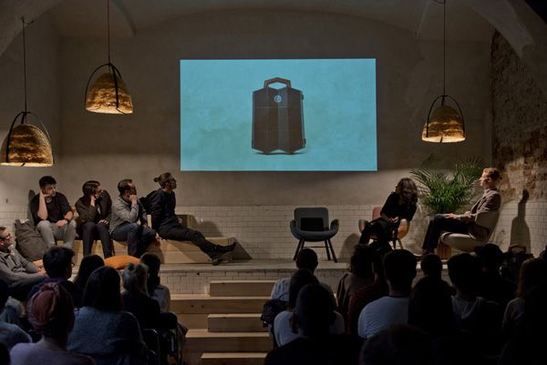 Brno Design Days / The Destillery - Social Reactor / 2016 / den druhý / Prochazka Carbon Luggage - Natalie Perkof / II