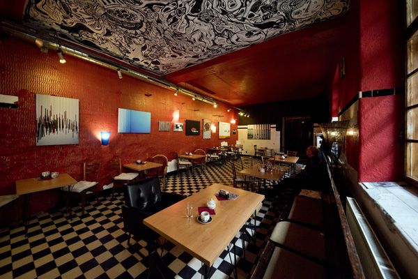 solo exhibitions / café Galeryje, Brno / 17. 10. 2017 - 27. 11. 2017 / II