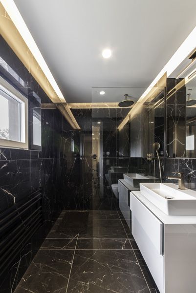 Jaromír Sedlák / fotodokumentace bytového domu / Brno / 2025 / XXXIX