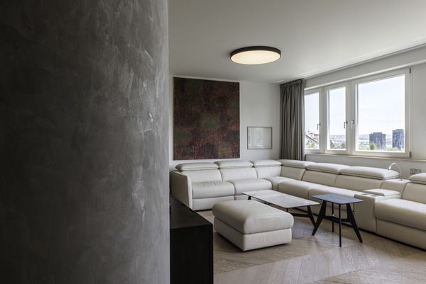 Jaromír Sedlák / fotodokumentace bytového domu / Brno / 2025 / XXX