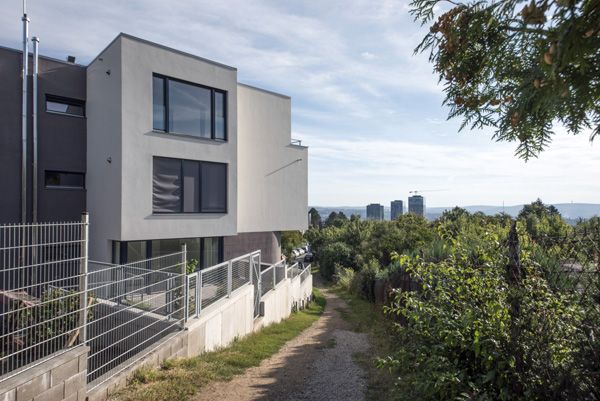 Jaromír Sedlák / fotodokumentace bytového domu / Brno / 2025 / XII